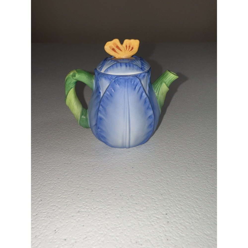Vintage 1995 AVON Blue Tulip Flower Teapot w/ Butterfly Lid Ceramic Miniature